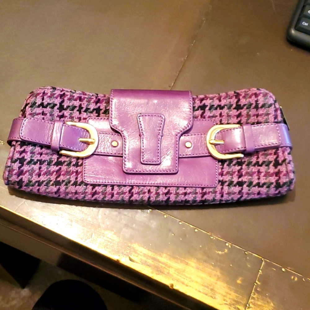 Vintage Banana Republic wool/leather clutch. Carried ONCE Y2K?